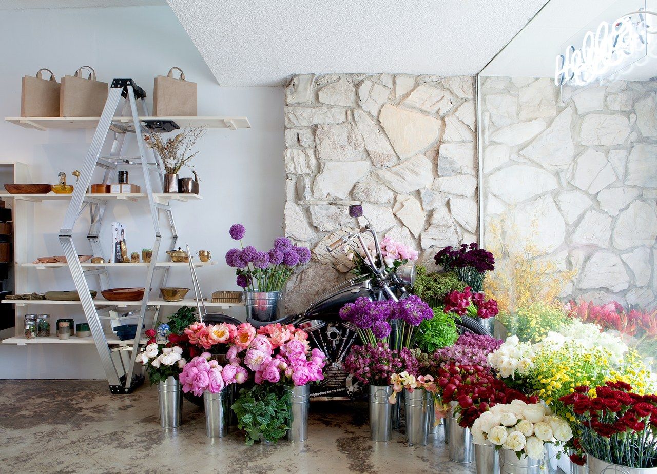 Bloom Where You’re Planted: The Best CRM Systems to Help Small Florists Thrive