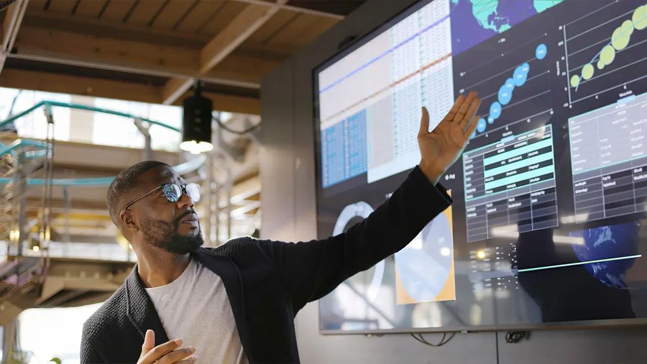 CRM Marketing Case Studies 2025: Transforming Businesses in the Digital Age