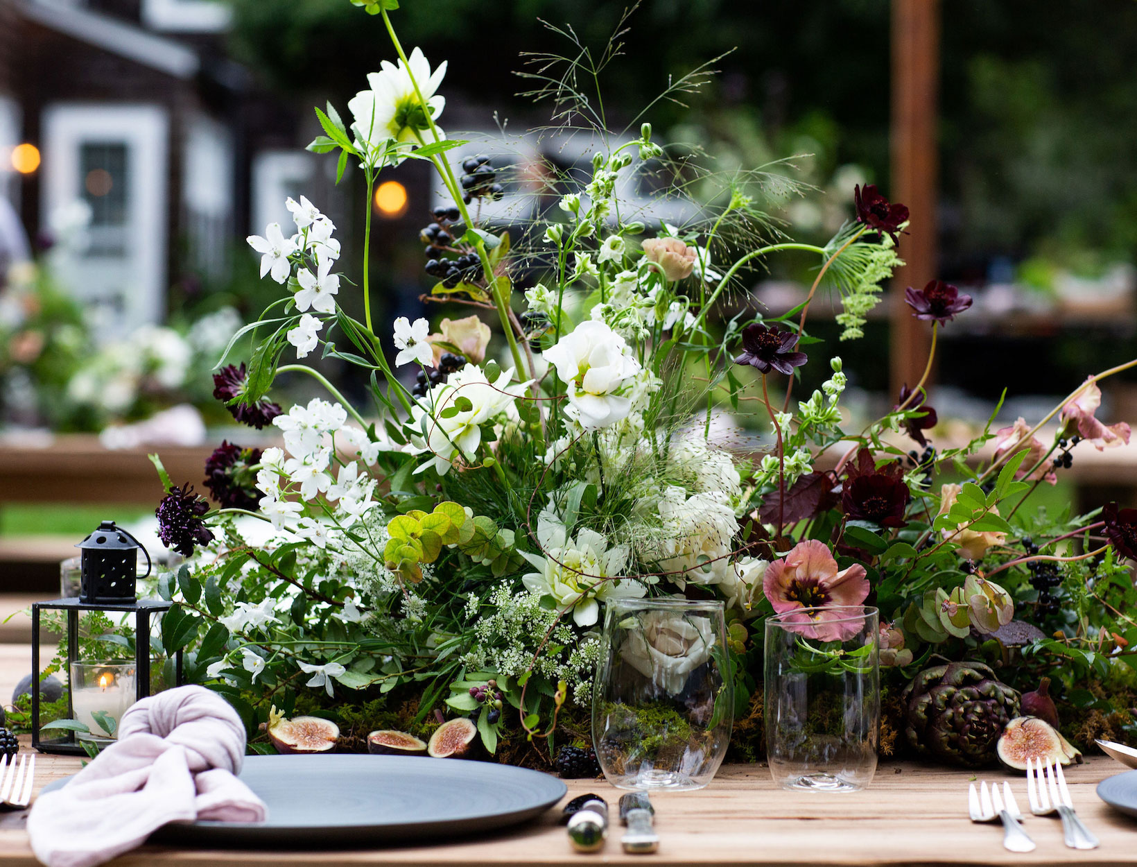 Bloom & Grow: The Ultimate CRM Guide for Small Florists to Cultivate Success