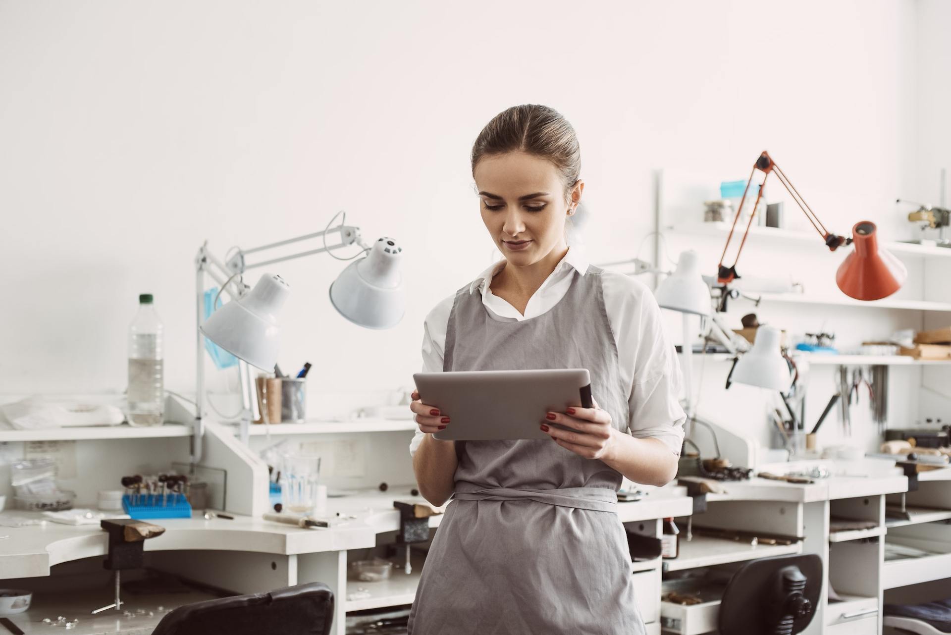 Shine Brighter: The Ultimate CRM Guide for Small Jewelers in 2024